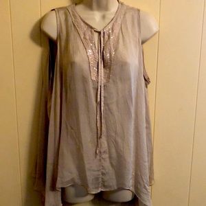 Tempo Paris Cream asymmetrical sleeveless blouse with cream sequins size s/m